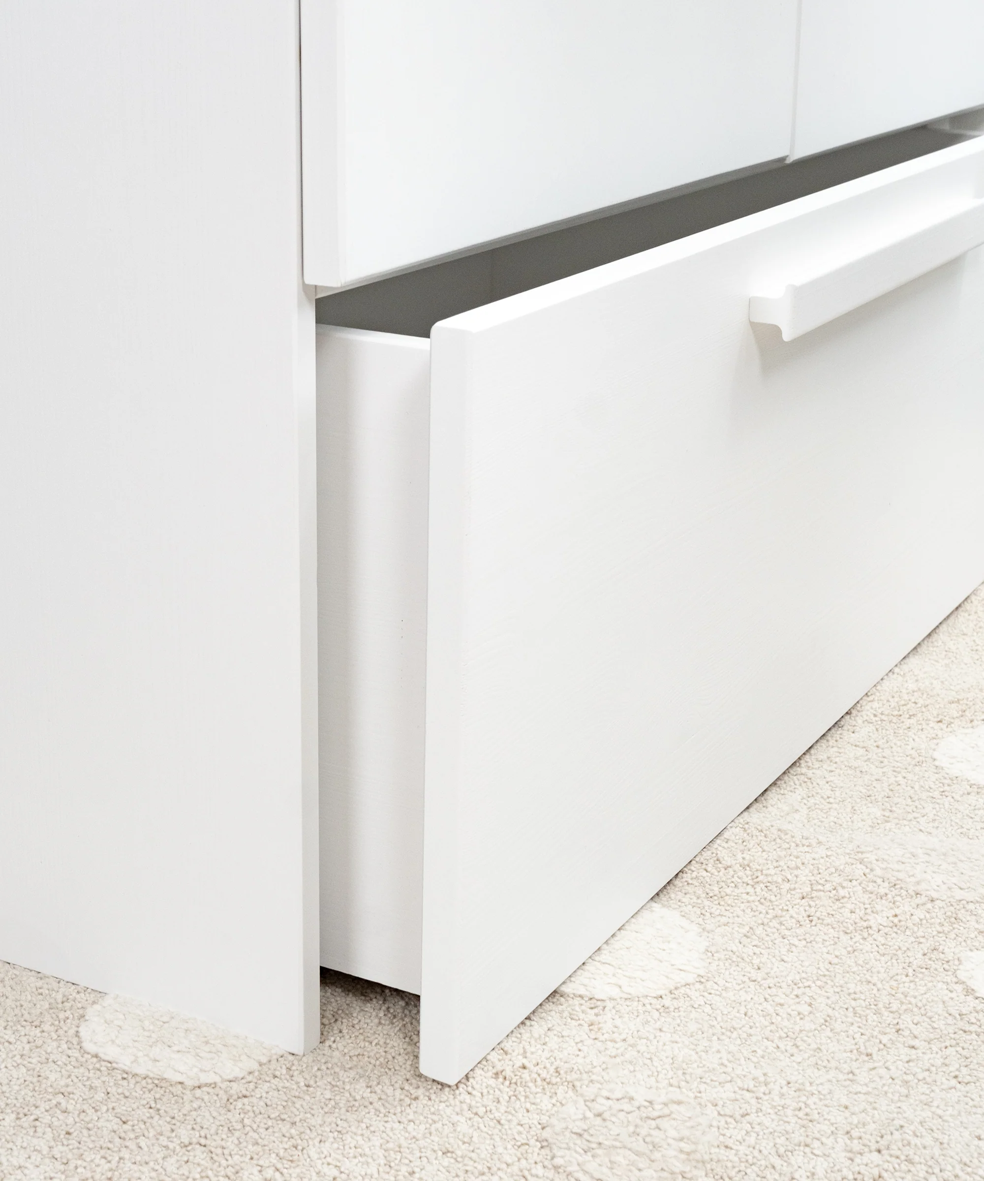Kleiderschrank Linia mit Rollschublade | Kiefer Weiß | 100 cm - Image 7